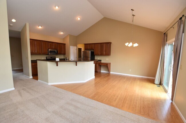 Building Photo - 18416 Summer Wind Ln