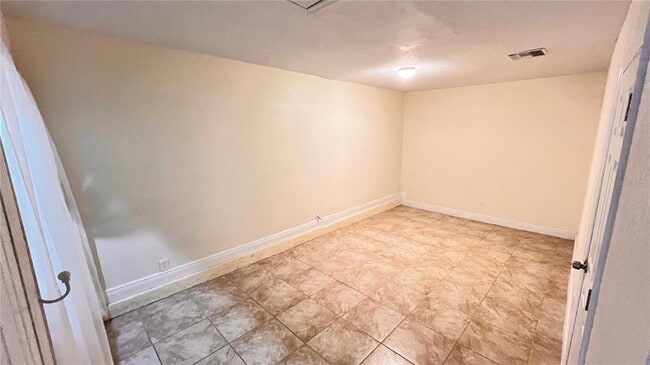 Building Photo - 7733 Fox Knoll Pl