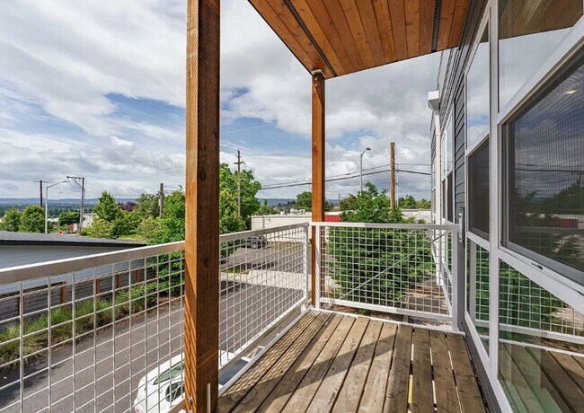 Building Photo - Evergreen Multiplex