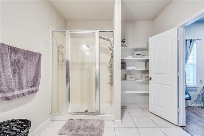 Building Photo - 9806 Baden Ln