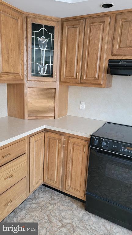 Building Photo - 8027 Narvon St