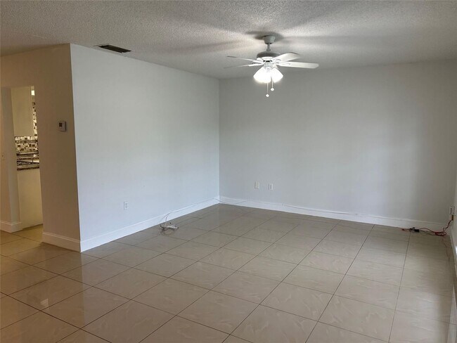 Building Photo - 11610 NW 33rd St