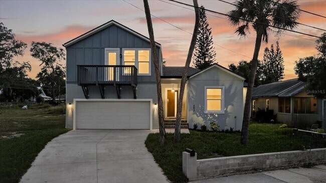 Building Photo - 207 Athens St