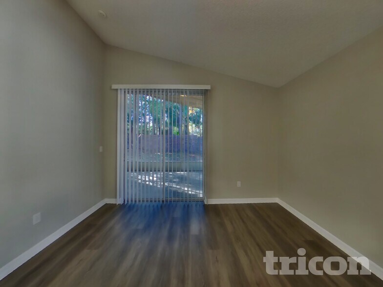 Building Photo - 545 Randon Terrace