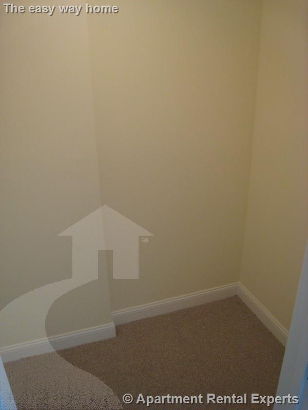 Building Photo - 43-45 Pitman St Unit #201