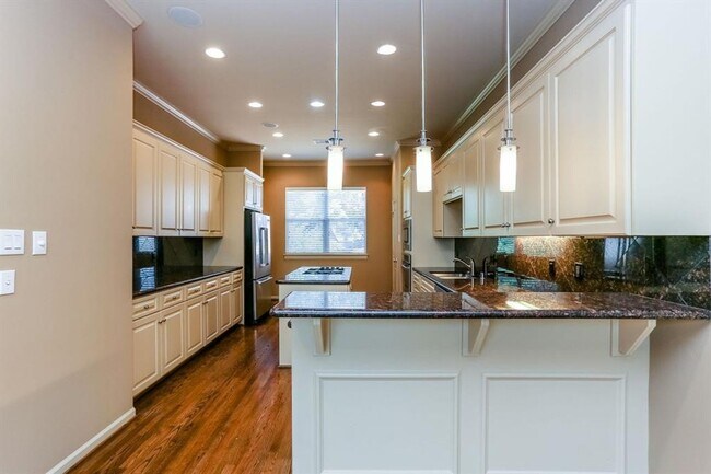 Building Photo - Stylish 3-Bedroom Home in Prime Houston Location!