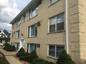 Building Photo - 20 6th Ave