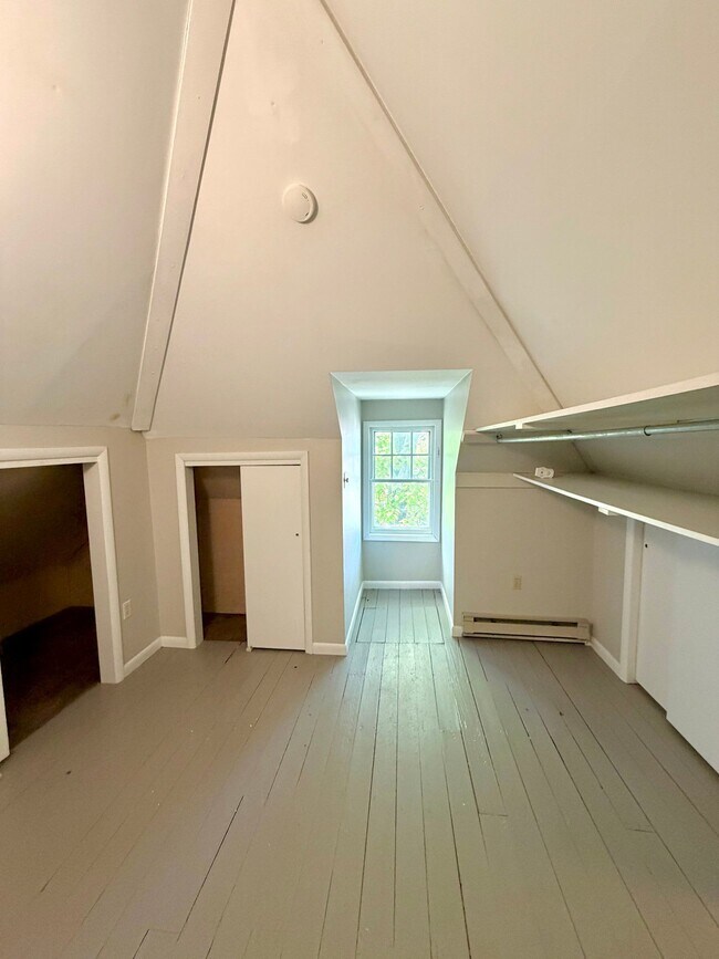 Building Photo - 2690 Lititz Pike