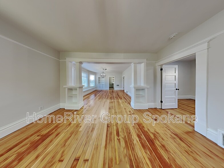 Primary Photo - 2503 N Madelia St