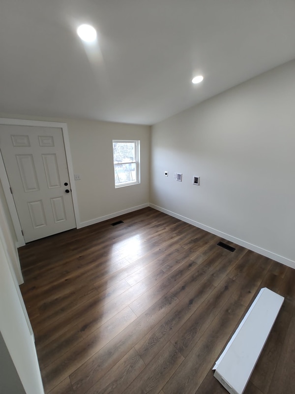 Building Photo - 409 W Mansfield St