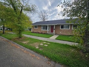 Building Photo - Duplex For Rent in Corning!