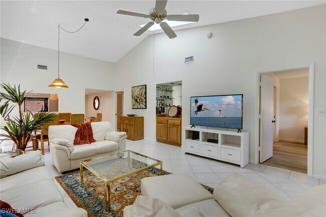Building Photo - 15400 Cedarwood Ln