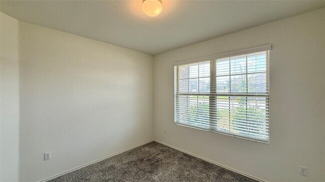 Building Photo - 21601 Quick Fox Dr