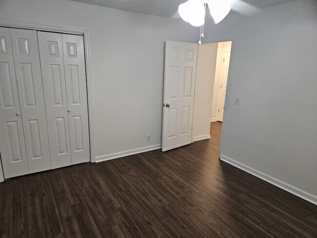 Building Photo - 117 McMurray Cir