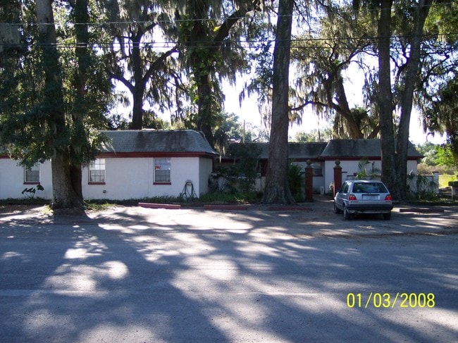 Primary Photo - 107 W Clay Ave
