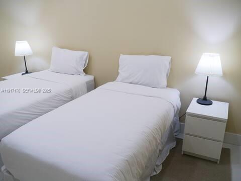 Building Photo - 1717 N Bayshore Dr