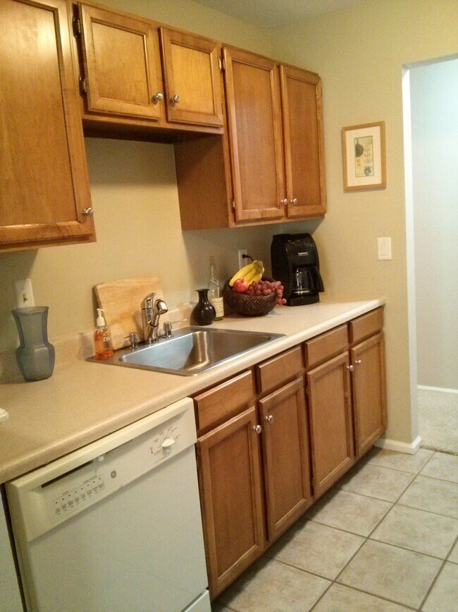 Building Photo - 10930 W Florida Ave