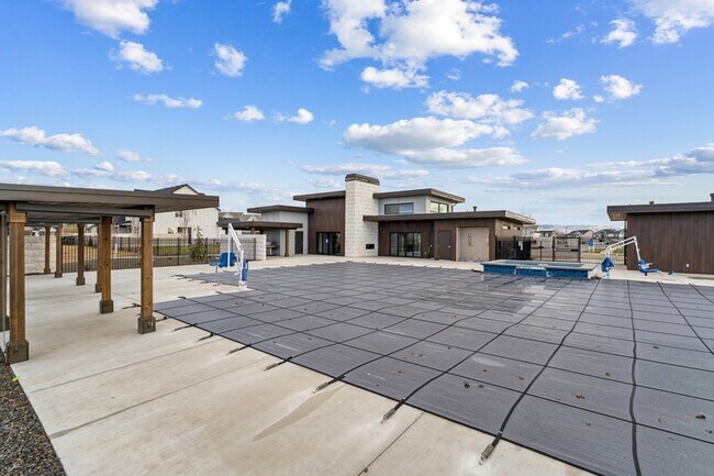 Building Photo - 8276 W Grey Alder Dr