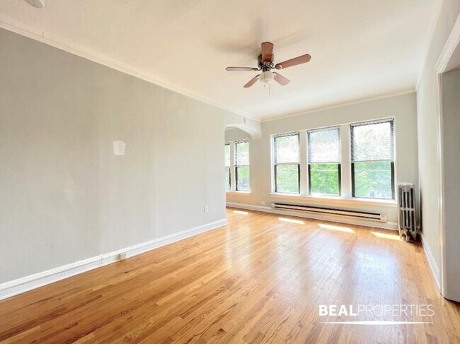 Building Photo - 0 bedroom in CHICAGO IL 60640