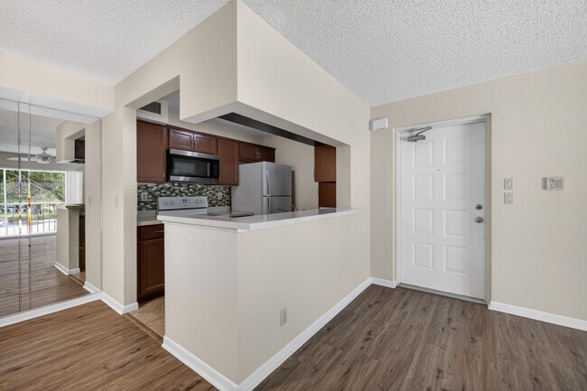 Building Photo - 2512 SE Anchorage Cove