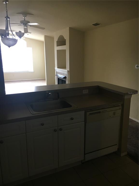 Building Photo - 3319 S Kirkman Rd