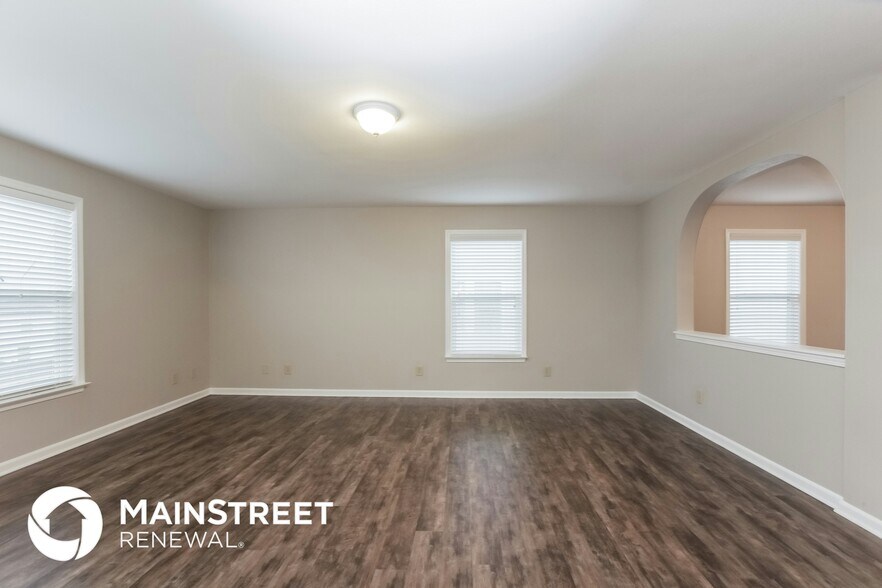 Building Photo - 309 Zander Woods Ct