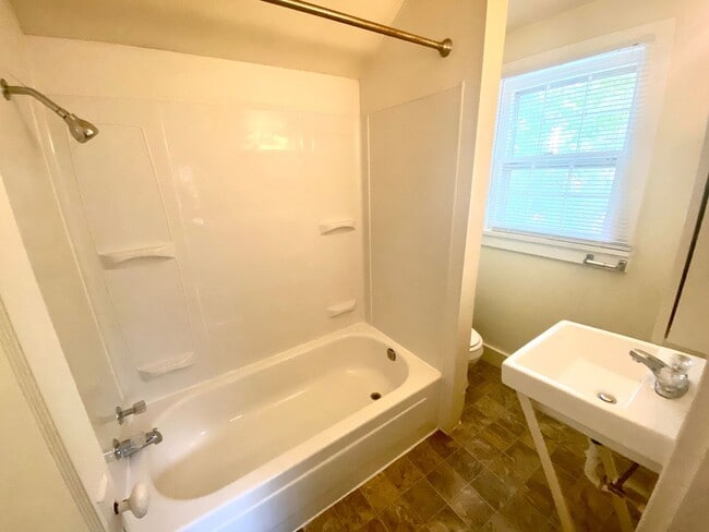 Building Photo - 2412 S 17th St