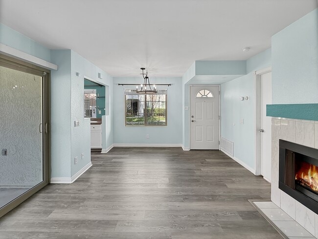 Building Photo - 13316 Caminito Ciera