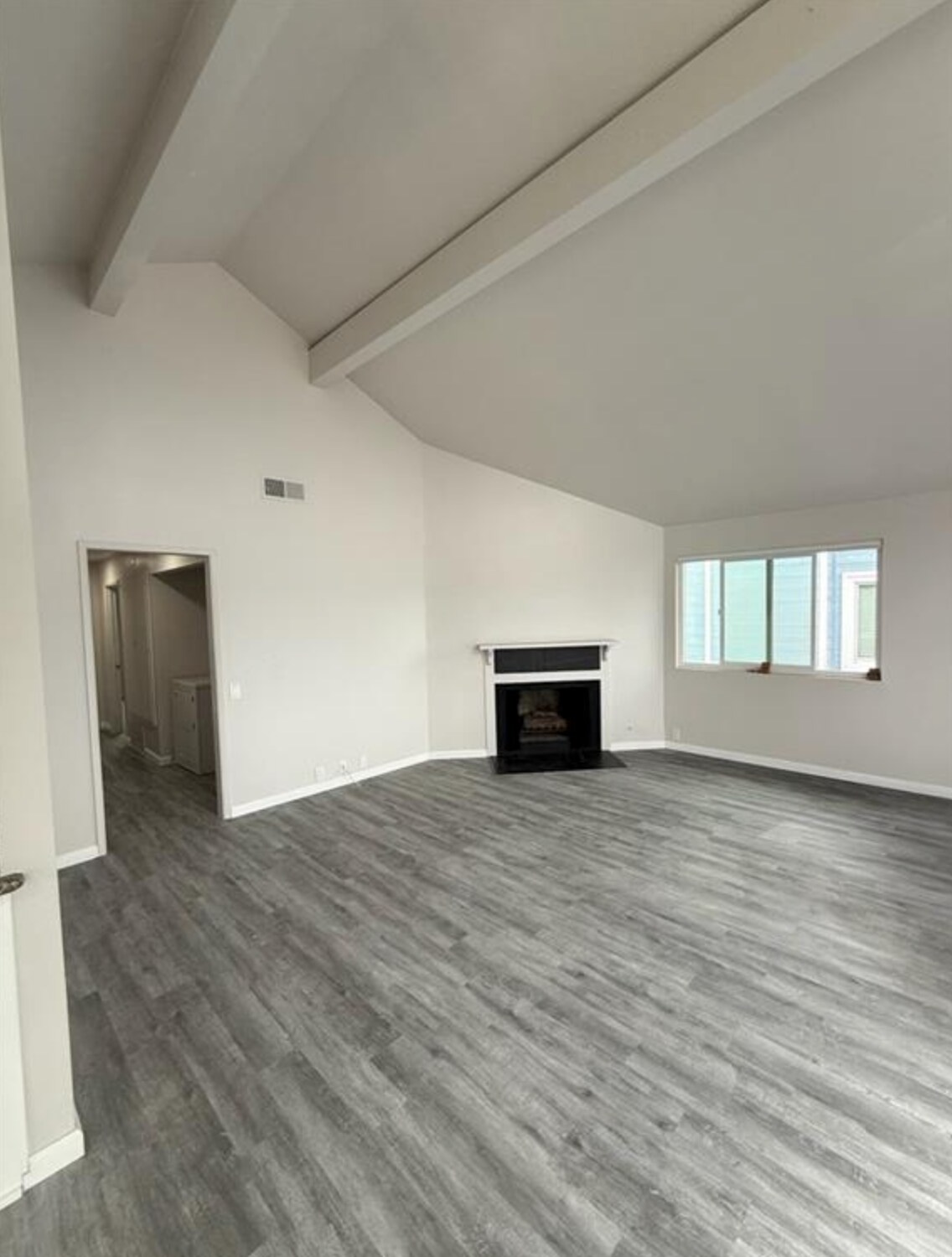 Building Photo - 34051 Silver Lantern St