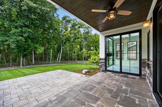 Building Photo - 6582 Rosewood Ln