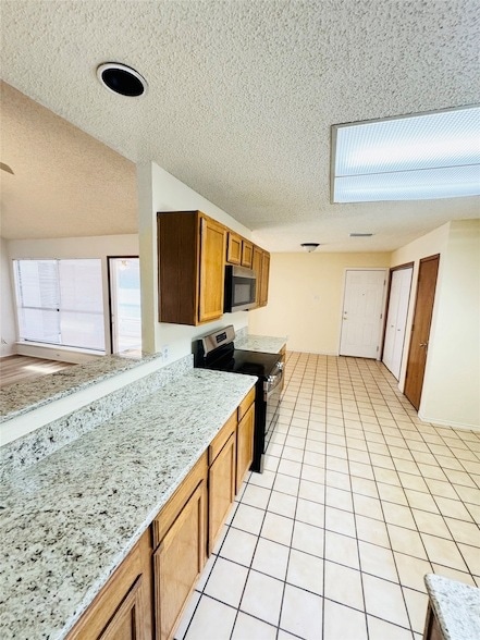 Building Photo - 700 Retriever Ln