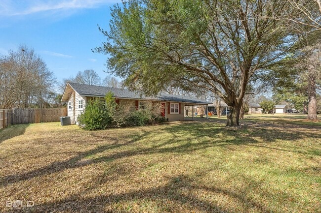 Building Photo - 7062 Winburn Dr