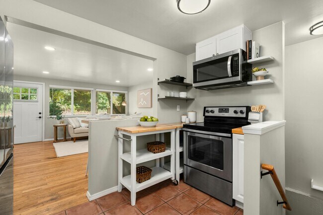 Building Photo - 123 Martin Luther King Jr Way