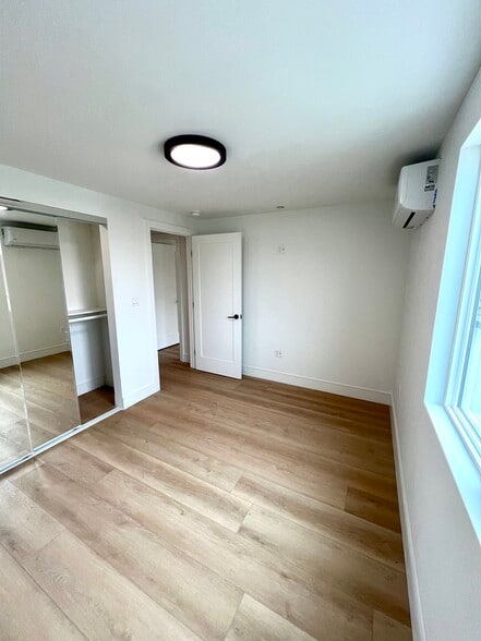 Building Photo - 11943 Burton St