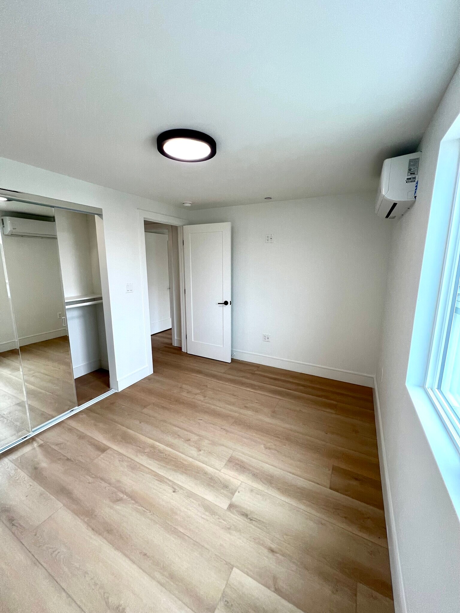 Building Photo - 11943 Burton St