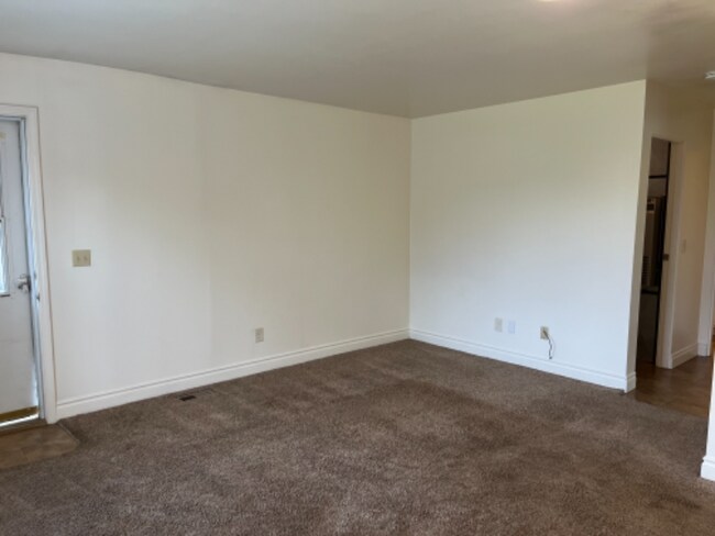 Building Photo - 4643 Croftshire Dr
