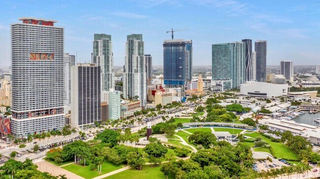 Building Photo - 50 Biscayne Blvd