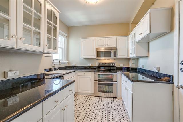 Building Photo - 2306 Park Pl Ave