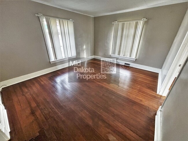 Building Photo - 735 S Wisconsin- 5 bedroom, 2 bathroom house