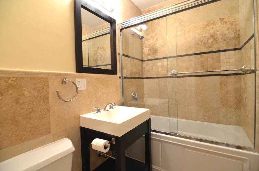 Building Photo - 130 Water St