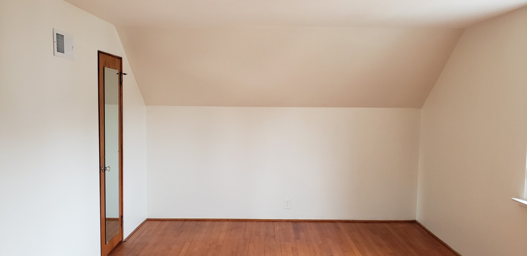 3rd Bedroom - 2331 S 59th St