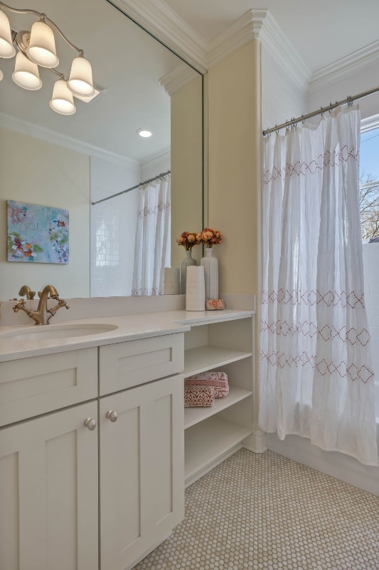 Building Photo - 1127 Glendale Ln