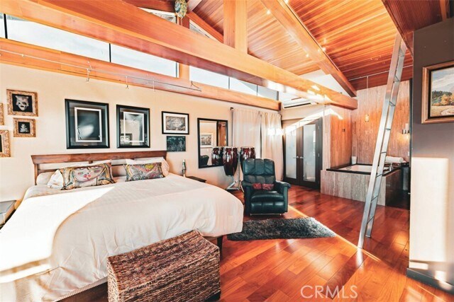 Building Photo - 5327 Marina Pacifica Dr