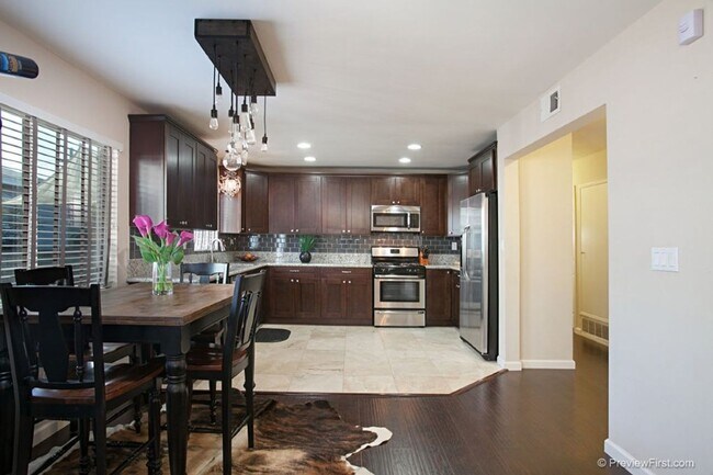 Building Photo - YOUR NEW HOME - IMPERIAL BEACH 3 bed / 2 bath Minutes to the beach!!