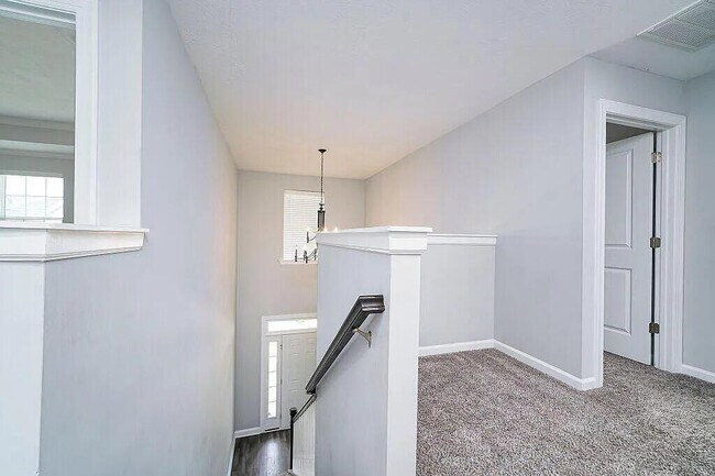 Building Photo - 448 Arrowwood Dr