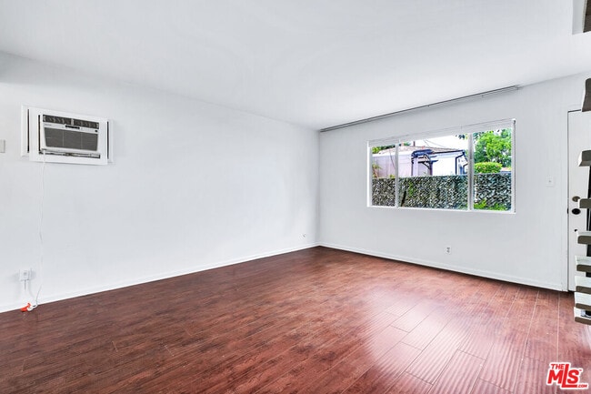 Building Photo - 5529 Cartwright Ave