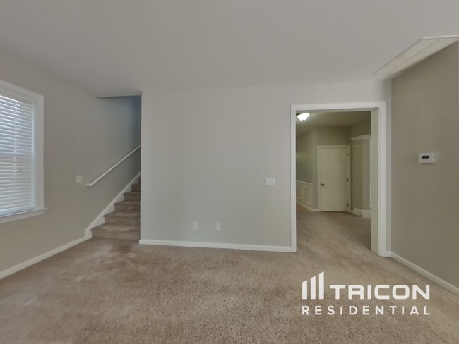 Building Photo - 3535 Arbroath Dr