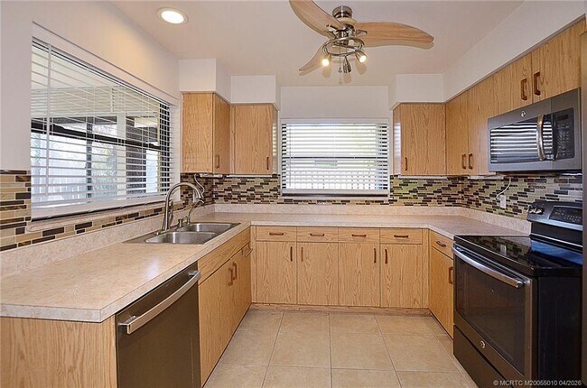 Building Photo - 4211 SW Egret Pond Terrace