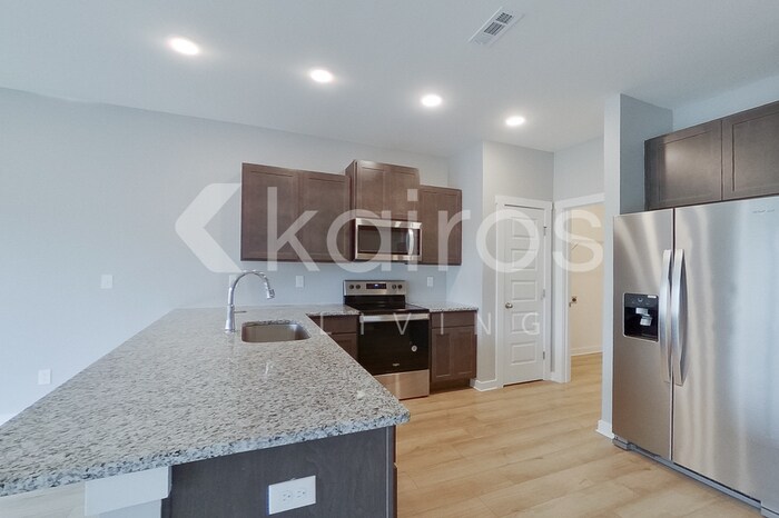 Building Photo - 6103 Stonewater Ct