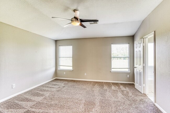 Building Photo - 15811 Granite Mountain Trail